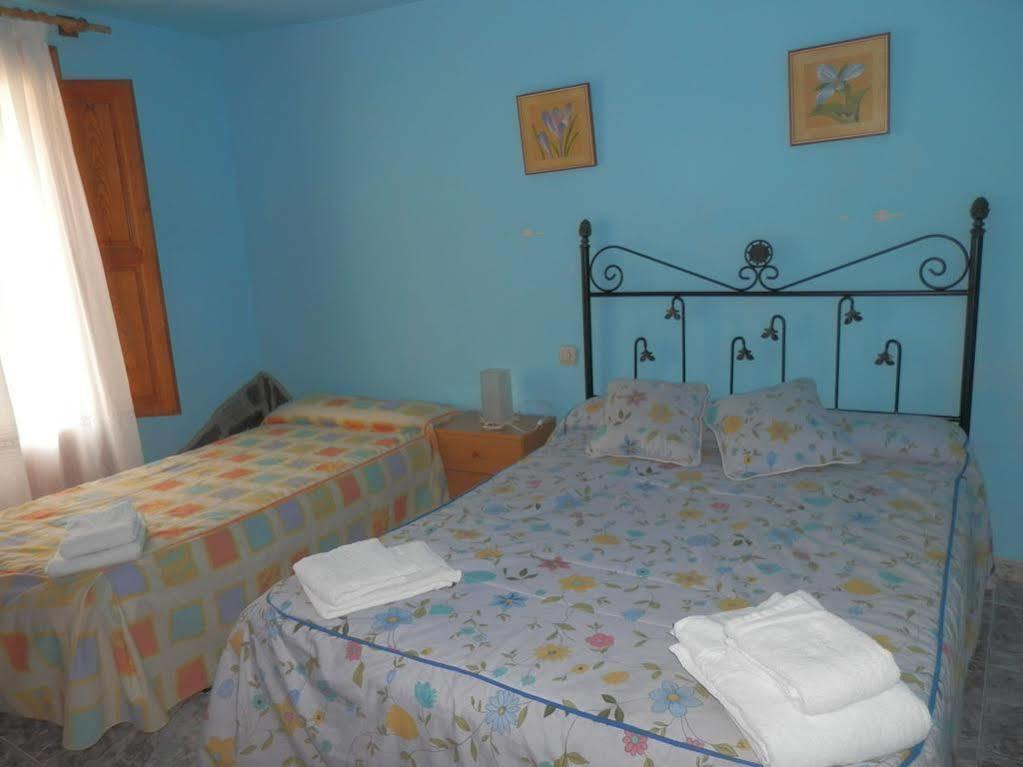 Hostal El Portalico Linares de Mora Eksteriør billede